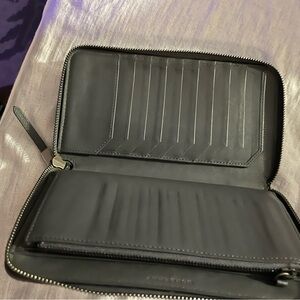 Elegant Black Leather Women's Wallet